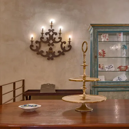 Palazzo Mosco - Dimora Storica 4*