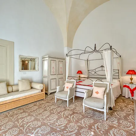 Palazzo Mosco - Dimora Storica 4* גאליפולי