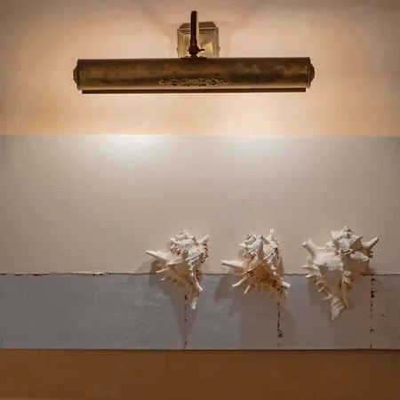 Palazzo Mosco - Dimora Storica غالّيبولي